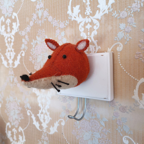 Red fox head - hook, wall